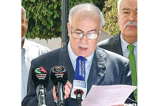 Tebboune nomme Karim Younes médiateur de la République