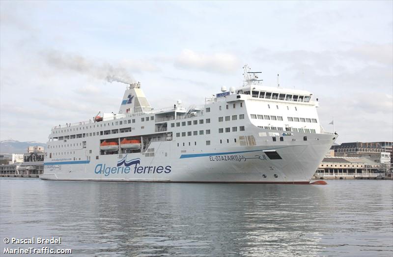 Port d’Oran : confinement des 648 passagers du navire « Djazair2 » provenant de Marseille