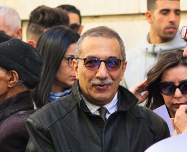 Plainte de Belhimer : il y’aura bien un procès pour le blog de Ihsane El Kadi