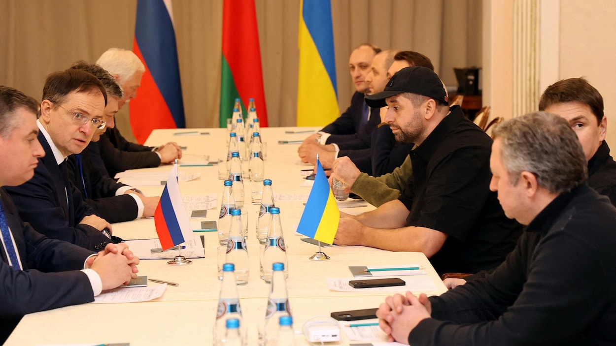 Guerre en Ukraine : incertitudes autour des pourparlers entre Moscou et Kiev