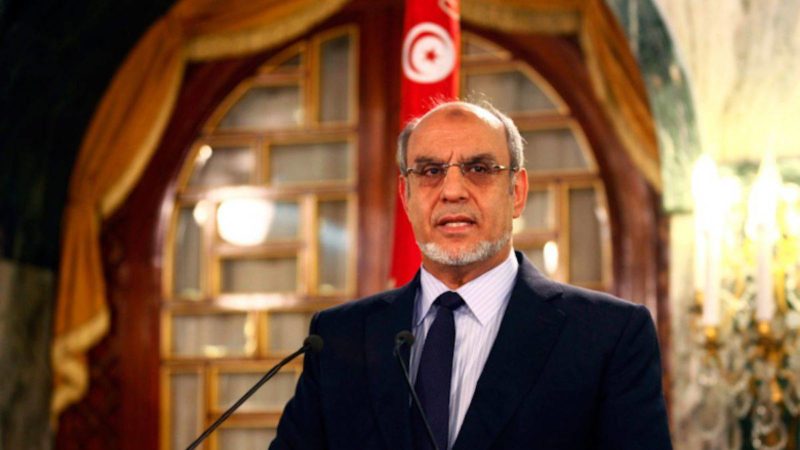 اعقتلته قوات الأمن بسوسة: رئيس الحكومة التونسي الأسبق يدخل في اضراب « وحشي » عن الطعام