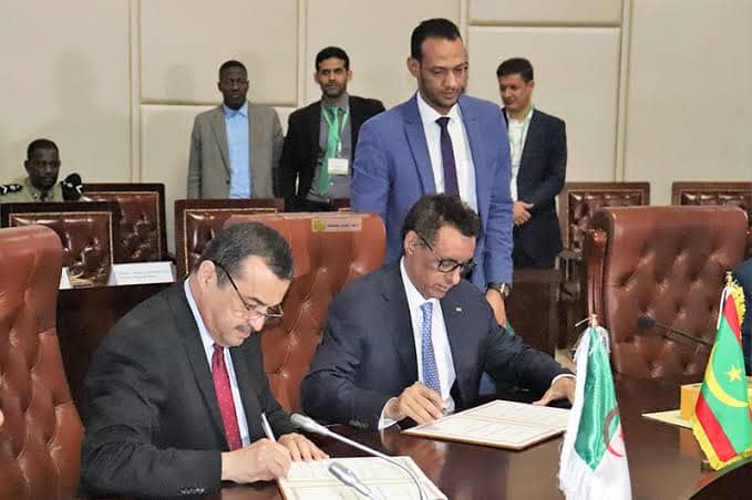 توقيع مذكرات إنشاء أنابيب غاز وشبكة للكهرباء بين الجزائر وموريتانيا