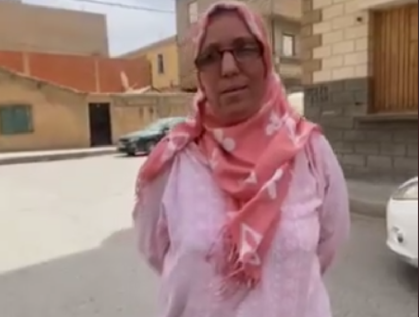 الصحفية سميرة مواقي تغادر مقر أمن برج بوعريريج بعد سماعها في شكوى من إدارة المستشفى