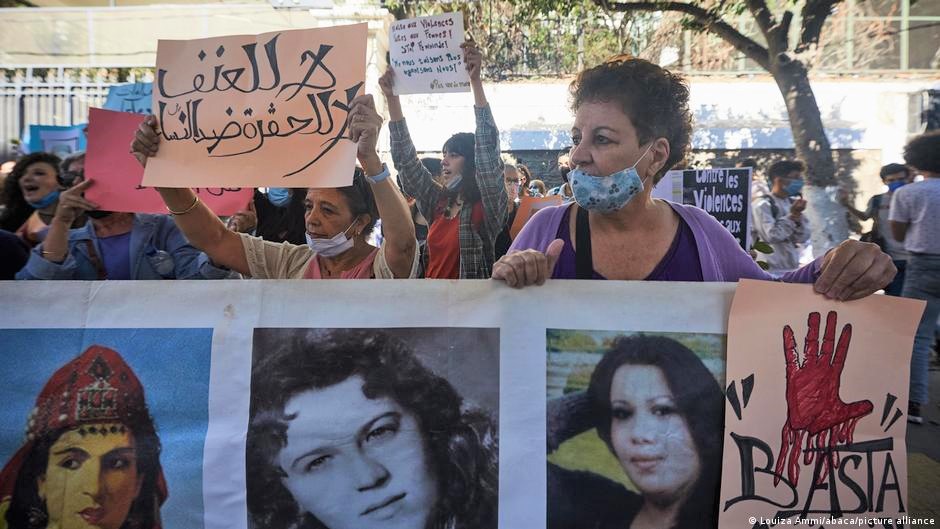 الجزائر: عدد النساء المُعنّفات يتجاوز الـ 1400 و37 امرأة مقتولة منذ جانفي 2022