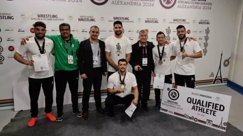 Cinq lutteurs algériens valident leurs billets pour les JO de Paris
